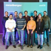 Meusburger wickelt 53 Prozent digital ab