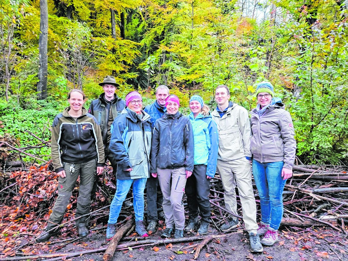 Das Team der Produktentwicklung von Ölz mit Tierpflegerin Birgit und Lehrling Felix.Wildpark Feldkirch