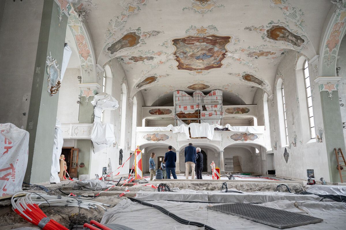 Der Kirchenbeitrag fließt unter anderem in Bauprojekte. Gerade wird die Kirche St. Gallus in Bregenz saniert. VN/Serra