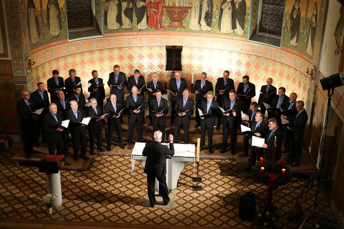 Der Männerchor Lauterach präsentiert am 8. Dezember besinnliche Advent- und Weihnachtslieder.MCL