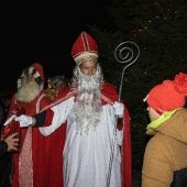 Festliche Nikolausfeier mit Weihnachtsbasar