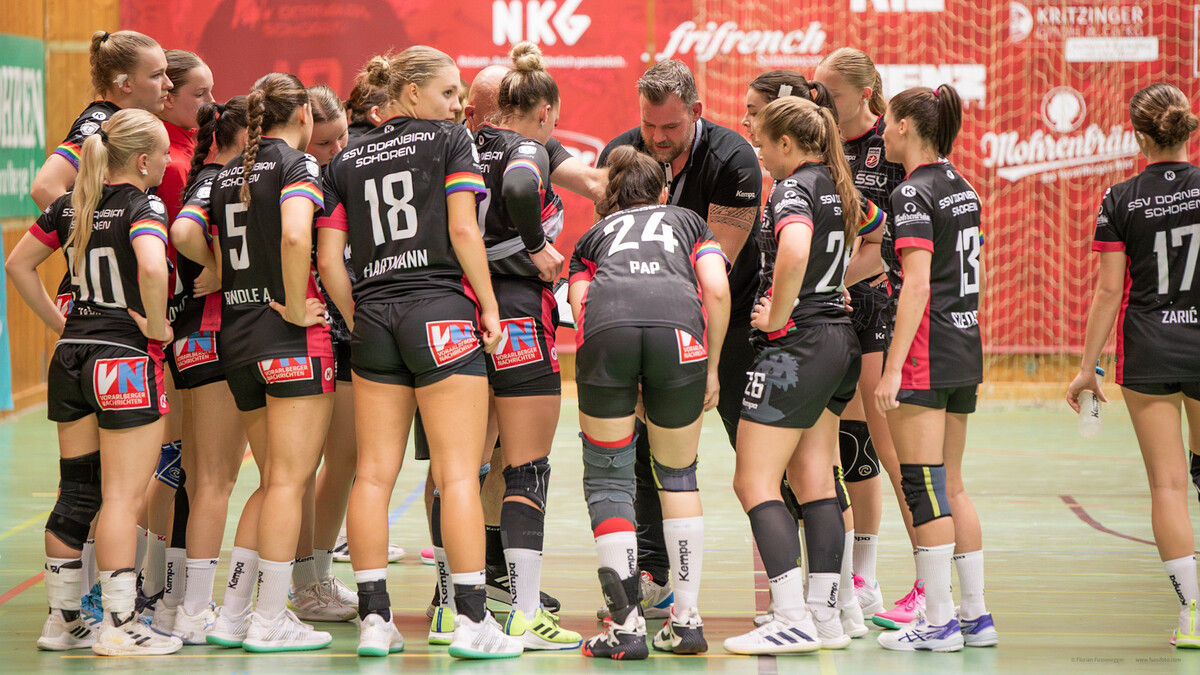 Die junge Mannschaft des SSV Dornbirn-Schoren inst Tabellenführer in der WHA-Challenge und schaffte im ÖHB-Cup den Einzug ins Viertelfinale. Verein