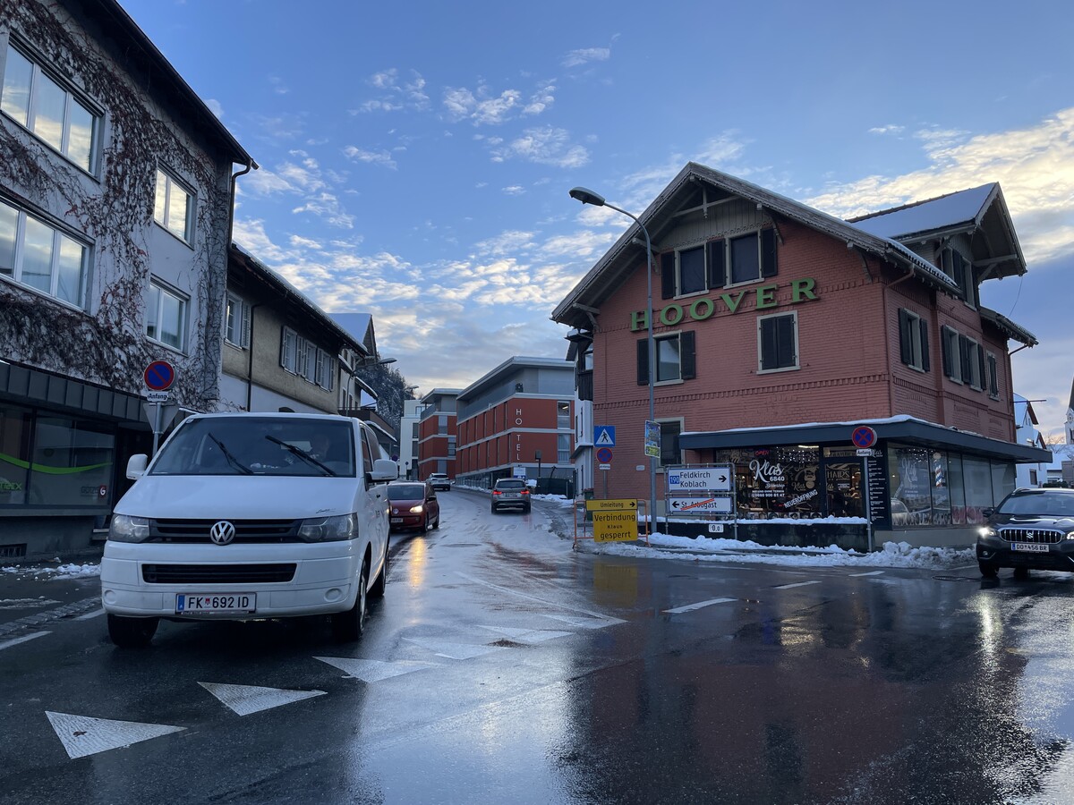 Die L 50 Walgaustraße ist aktuell für den gesamten Verkehr gesperrt.vn/sah