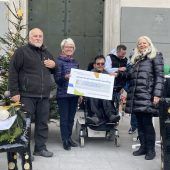 Christbäume für Lebenshilfe versteigert