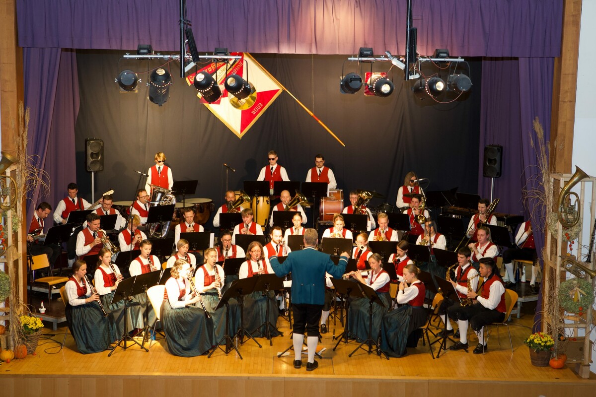 Die Musikanten des Musikvereins beeindruckten mit einem abwechslungsreichen Konzertprogramm.MV Weiler