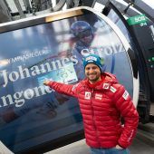 Olympiasieger  Johannes Strolz mit eigener Gondel. »C1
