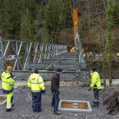 Eine neue Brücke über die Dornbirner Ach zum Conrad Sohm geschlagen. »A6