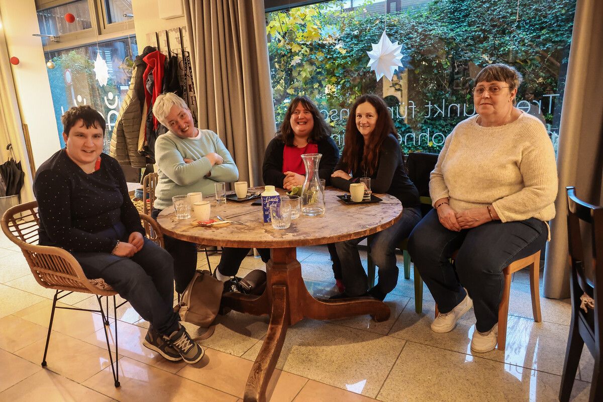 Frauen unter sich (von links): Caroline, Christine, Michaela, Bianka und Margarete. Philipp Steurer