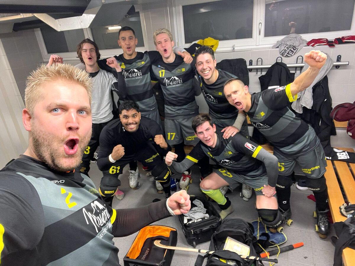 Großer Jubel herrschte in der Kabine beim RHC Dornbirn nach dem Sieg gegen Vordemwald. RHC