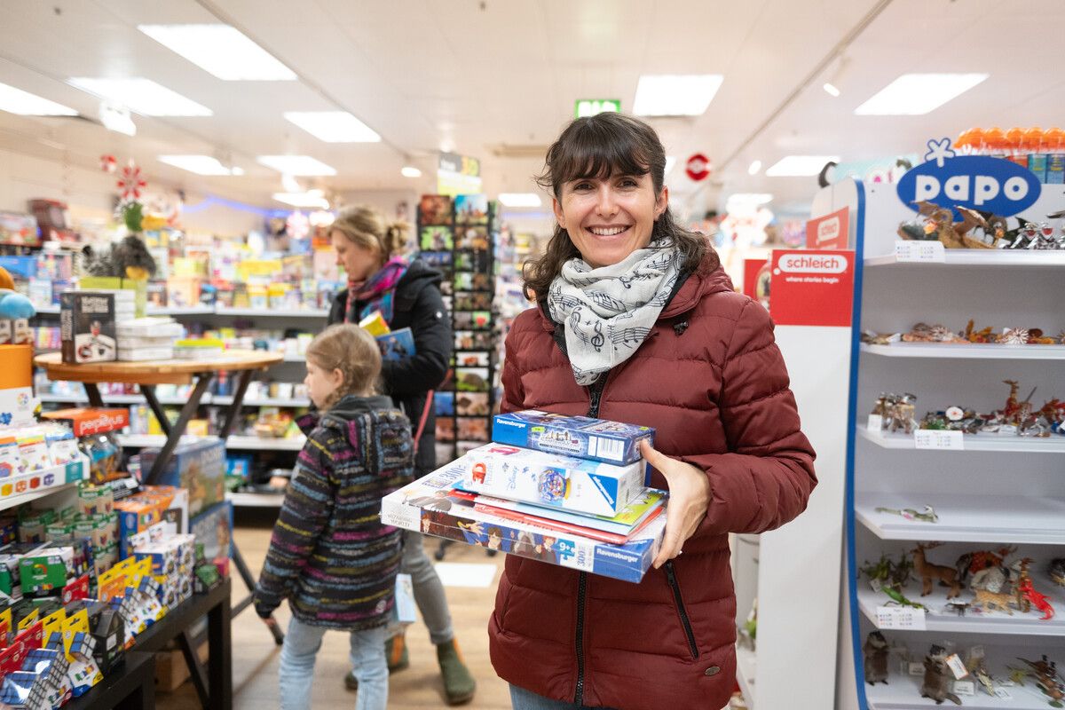 Harry Potter und die Eisprinzessin. Sabrina Violand-Metzler weiß natürlich, was ihre zwei Kinder sich zu Weihnachten wünschen. VN/RB