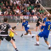 Die Favoriten sind weiter