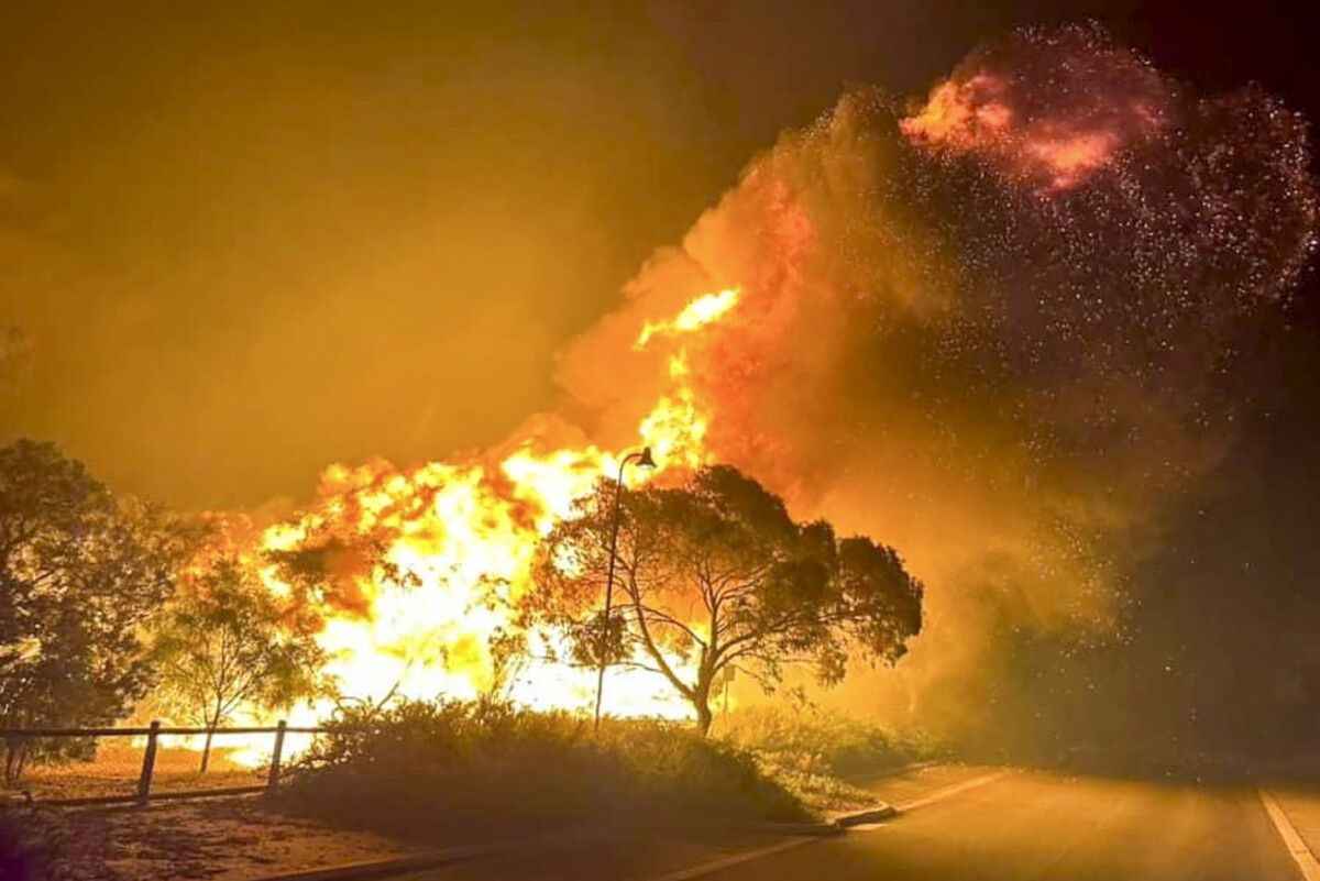 Im Bundesstaat South Australia brennen Dutzende Buschfeuer. AP