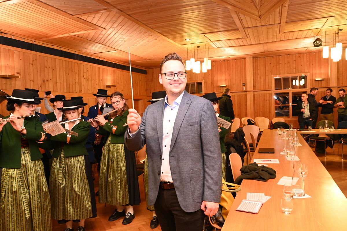 Johannes Feurle, das neue Gemeindeoberhaupt in Sulzberg, gibt ab sofort den Takt in der Bregenzerwaldgemeinde an. AFP (5)