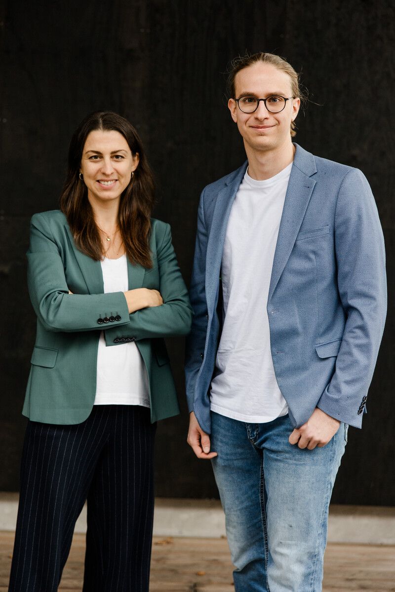 Julia Hammerer (Start-upland) und Michael Bertel (Limifyze). bröll