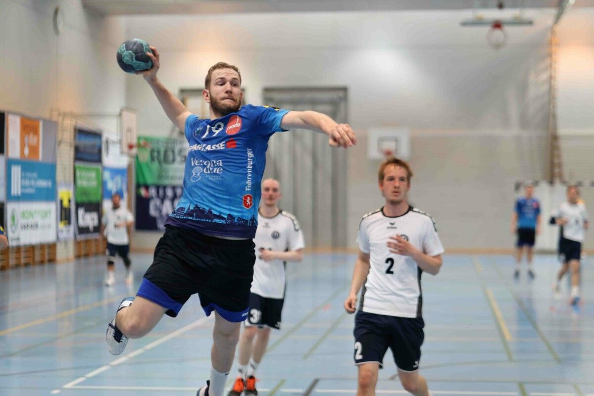Klarer Derbyerfolg von Feldkirchs Handballer gegen Lustenau. privat