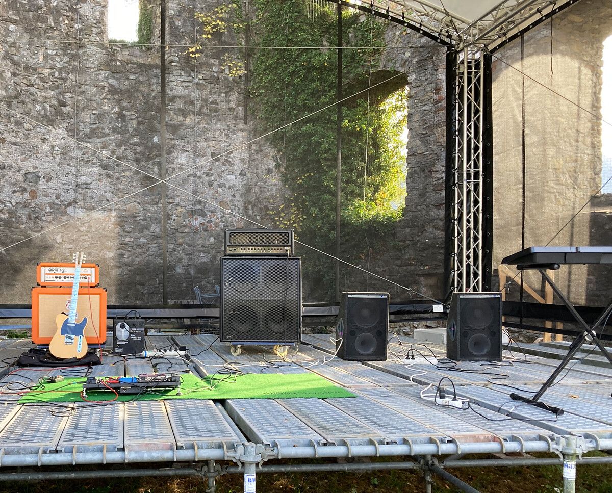 Lukas Weithas‘ Soundinstallation in der Ruine Jagdberg. Lucas Weithas
