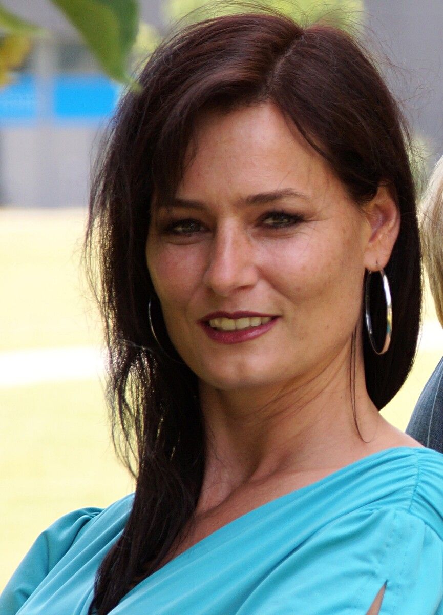Sabine Lorenz ist bekannt aus Theater, Film und Fernsehen. wikipedia