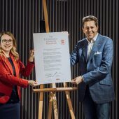 Eine Anfrage, zwei Ministerien, fast drei Jahre