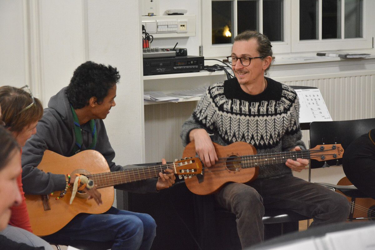 Viel Spaß hatten die Bandmitglieder mit ihren Familien bei der weihnachtlichen All-Stars-Feier. bvs (3)