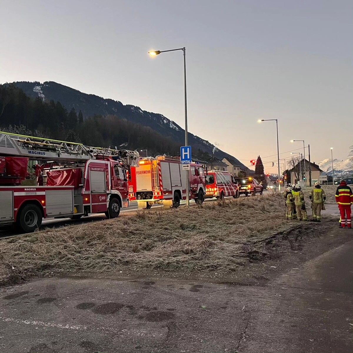 Zahlreiche Einsatzkräfte wurden mobilisiert.