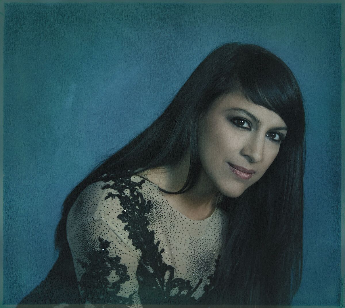 Am 2. Februar spielt die Pianistin Shani Diluka im Festspielhaus. Liliroze