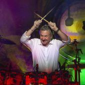 Drumsticks und Autoliebhaber