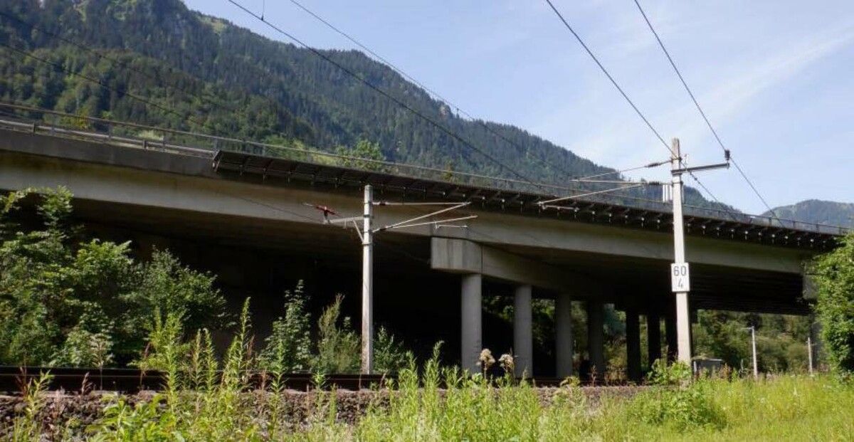 Bei der Brücke zwischen Nüziders und Nenzing beginnen Sanierungsarbeiten. asfinag