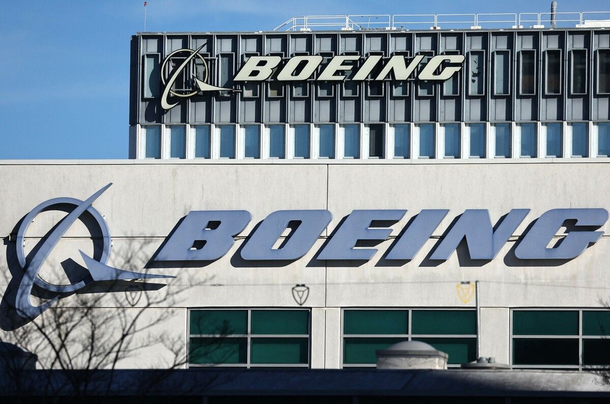 Boeing könnte nach den Überprüfungen nun neuer Ärger drohen. ap