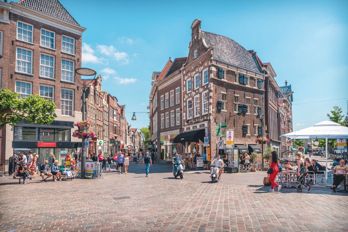 Das historische Stadtzentrum von Zwolle ist ein lebendiges Zeugnis der reichen Geschichte der Stadt. Shutterstock/ Jolanda Aalbers