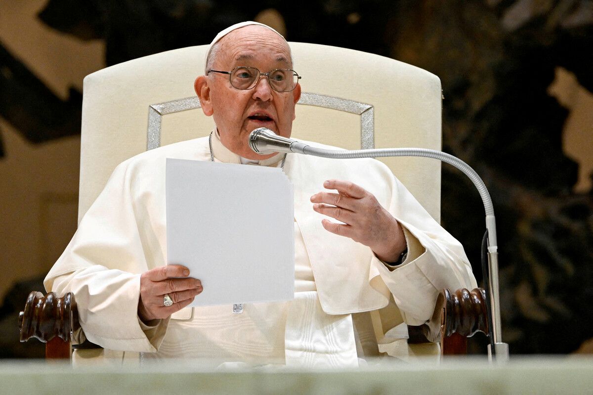 Der Papst leidet an einer leichten Bronchitis und konnte eine Rede nicht fertig lesen. RTS