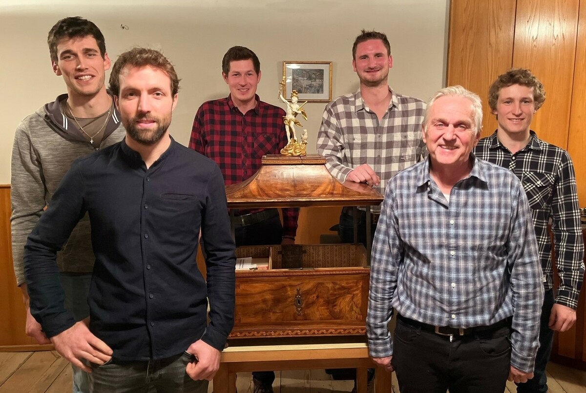Der Schwarzenberger Zunftvorstand (v. l.): Alexander Peter, Ulrich Peter, Thomas Bär, Obmann Robert Mathis, Joschi Josef Bischof und Julian Dietrich. STP (2)