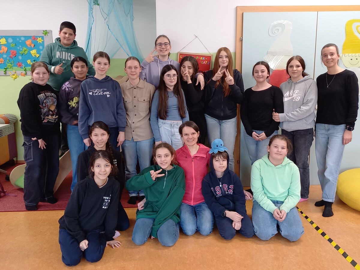 Die 4c-Klasse der Mittelschule Nüziders hat sich mit dem Thema Nachhaltigkeit beschäftigt. caritas