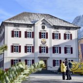 Waffenarsenal im Schrunser Gemeindeamt