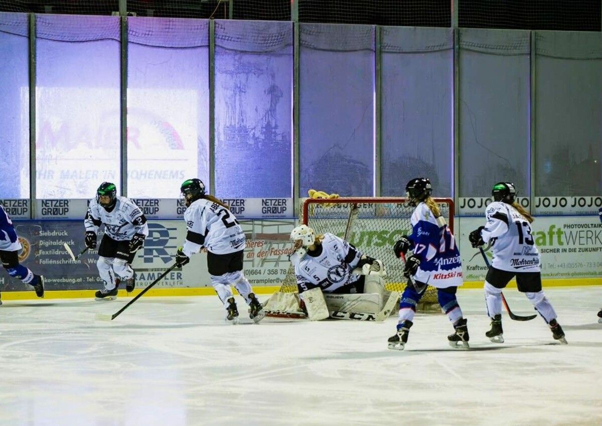 Die Hohenemser Hockeyladies mussten sich am Wochenende trotz guter Leistung knapp geschlagen geben. mima