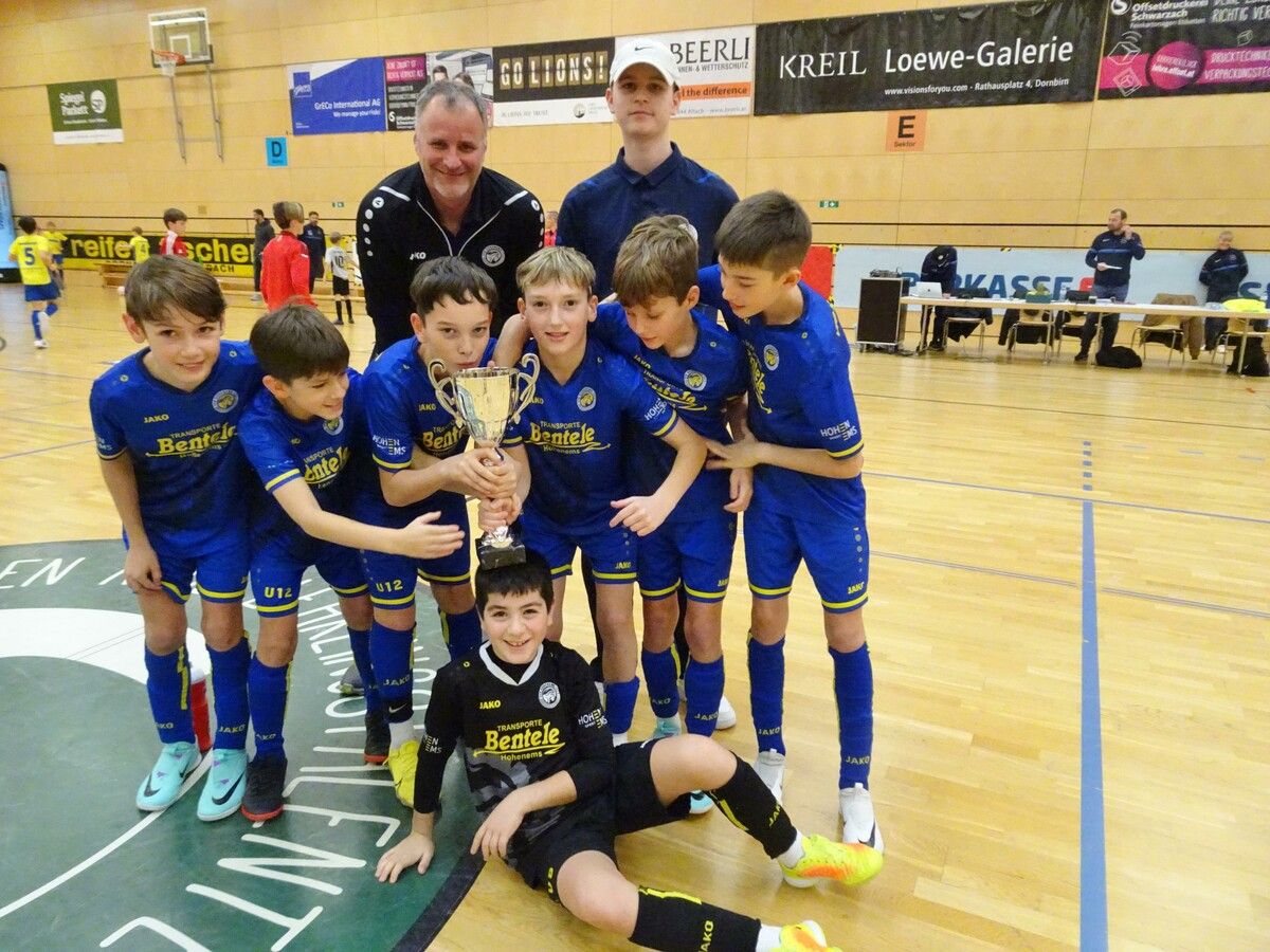 Die U12 A-Mannschaft des VfB Hohenems freute sich über den Turniersieg.