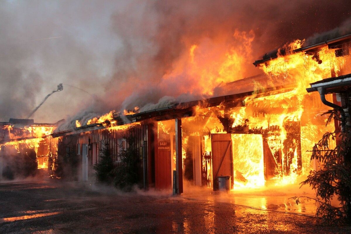 Die Ursache für den Brand ist noch Gegenstand der Ermittlungen. dpa