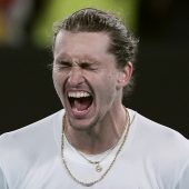 Zverev erteilt Alcaraz eine Lektion