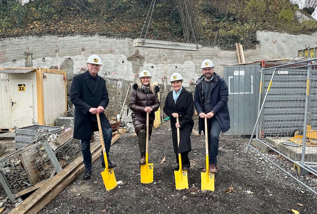 Ende November setzten Michael Felder, Jutta Nenning, Angelika Moosbrugger und Martin Dür (v. l.) den Spatenstich. HAPF (2)