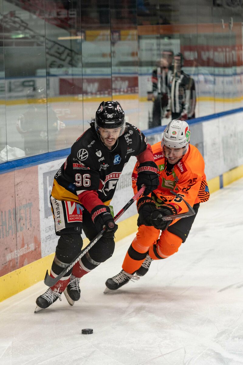 Es war nicht der Abend des besten Torschützen der Liga, Steven Owre (l.).Stiplovsek