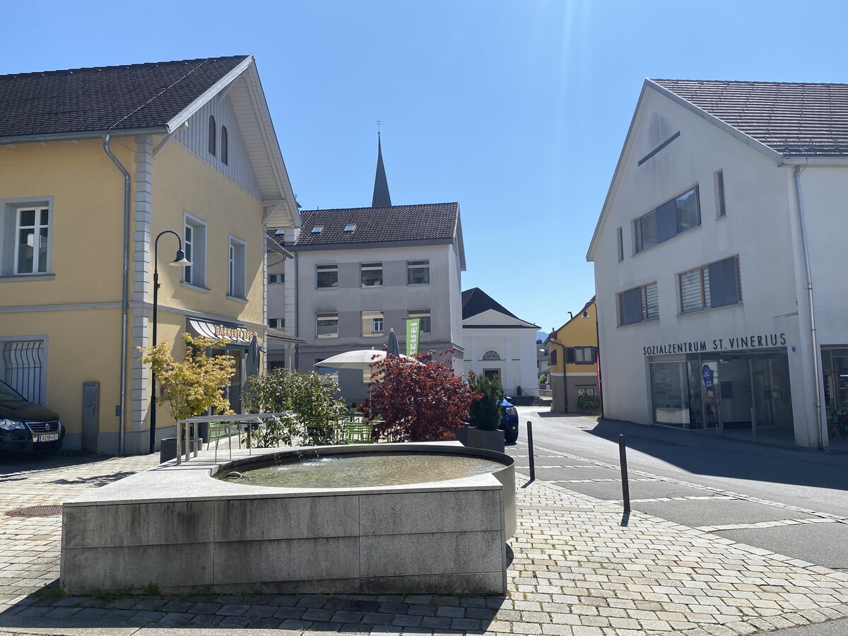 Geprüft wird, ob durch das Ortszentrum von Nüziders eine Begegnungszone entstehen soll.