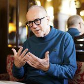 Lesung und Dialog mit dem Autor Daniel Glattauer in Lech