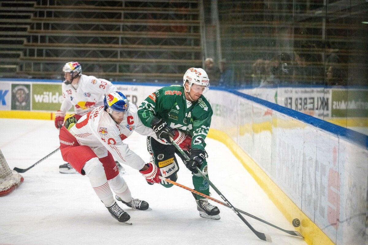 Im ersten Saisonduell setzte sich der EC Bregenzerwald zum Saisonstart im September mit 3:1 gegen die Salzburg Juniors durch.Rhomberg