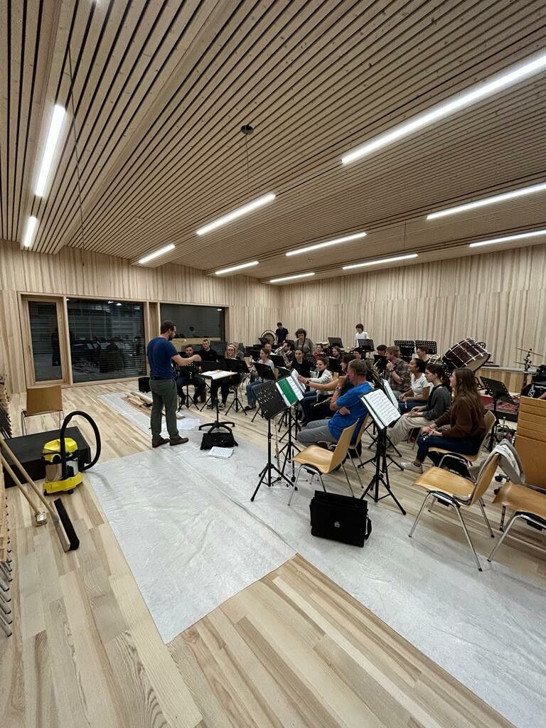 In neuem Glanz mit hervorragender Akustik erstrahlt das neue Probelokal.mv altenstadt