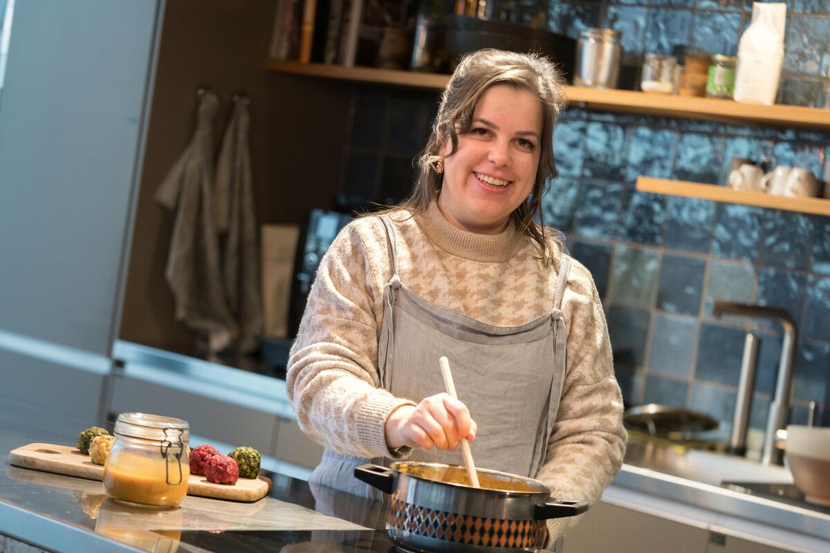 Rebecca Obernosterer hat den Weg in die Selbstständigkeit gewagt. VN/Stiplosek (2)