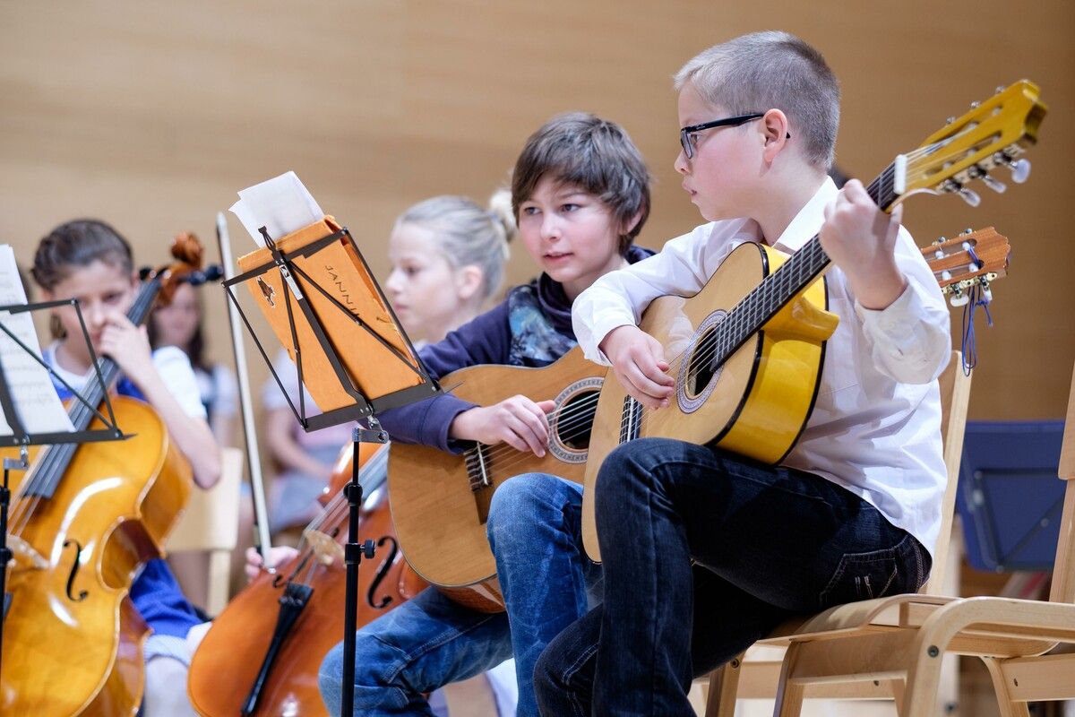 Rund 1500 Schülerinnen und Schüler besuchen in diesem Schuljahr die Musikschule Bregenzerwald. aha