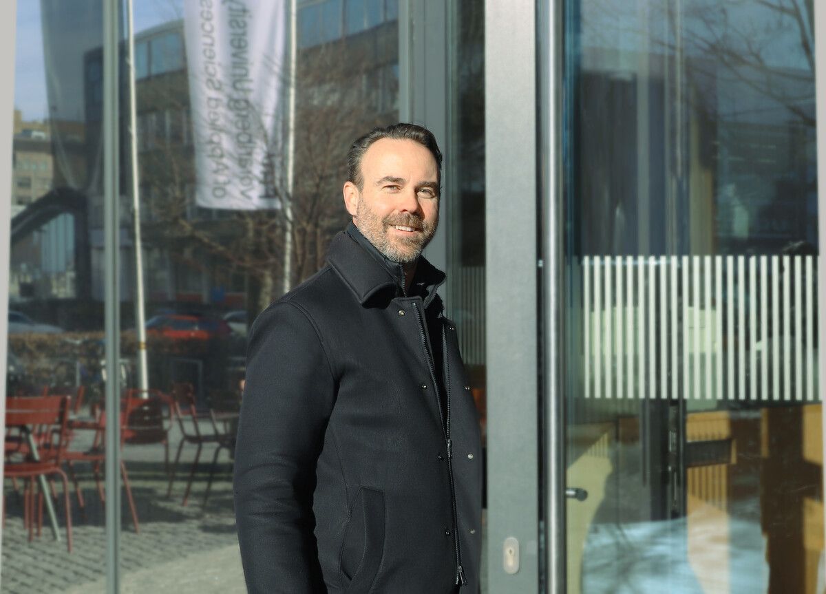 Seit 2019 ist Robert Moosbrugger wissenschaftlicher Mitarbeiter an der Fachhochschule Vorarlberg. FHV