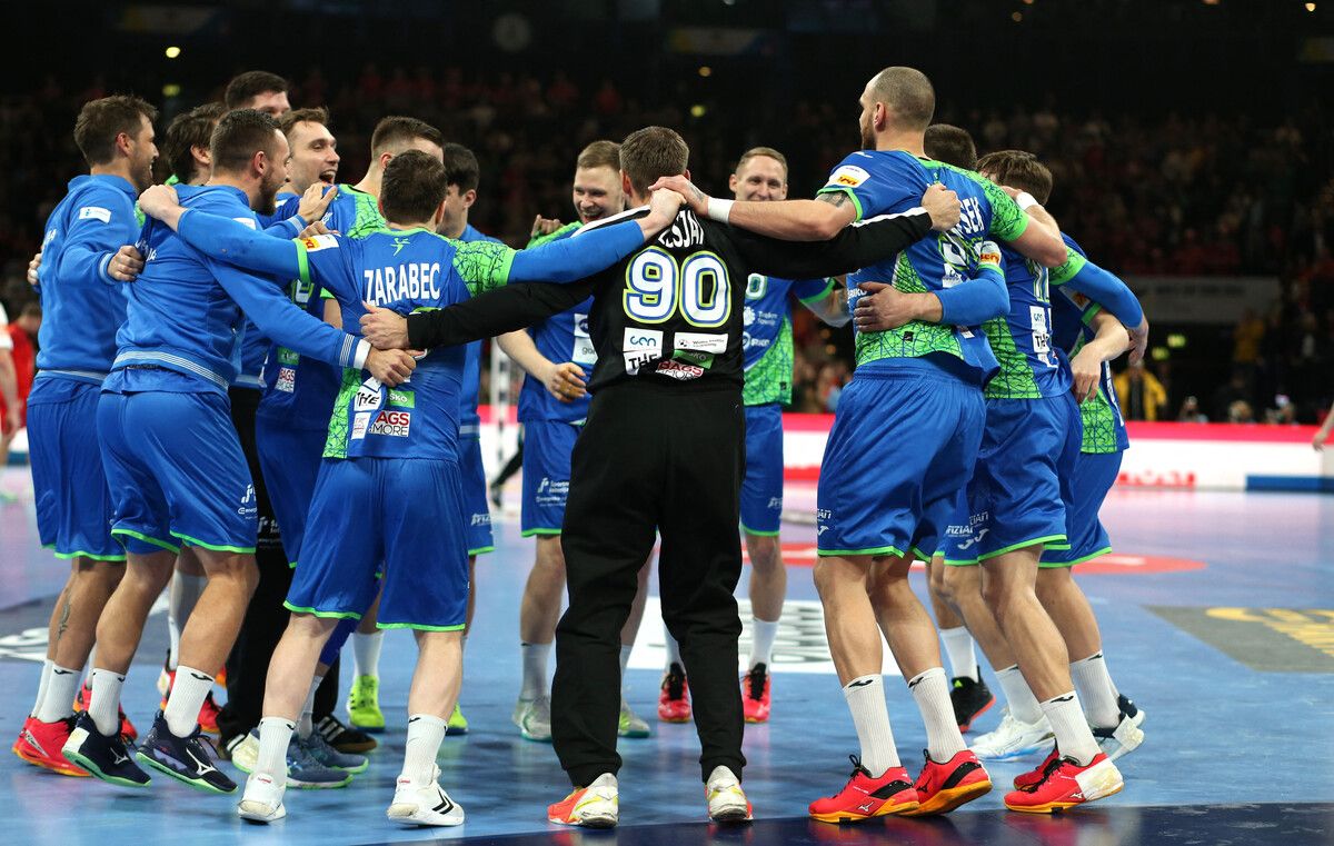 Slowenien qualifizierte sich mit einem 28:25-Erfolg gegen Dänemark für das Spiel um Platz fünf.Reuters