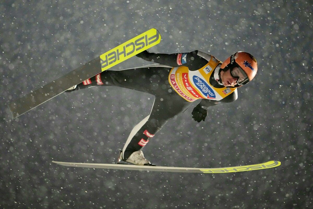 Stefan Kraft triumphierte beim abschließenden Springen der 72. Vierschanzentournee in Bischofshofen zum ersten Mal auf der Paul-Außerleitner-Schanze und zum 36. Mal im Weltcup.???