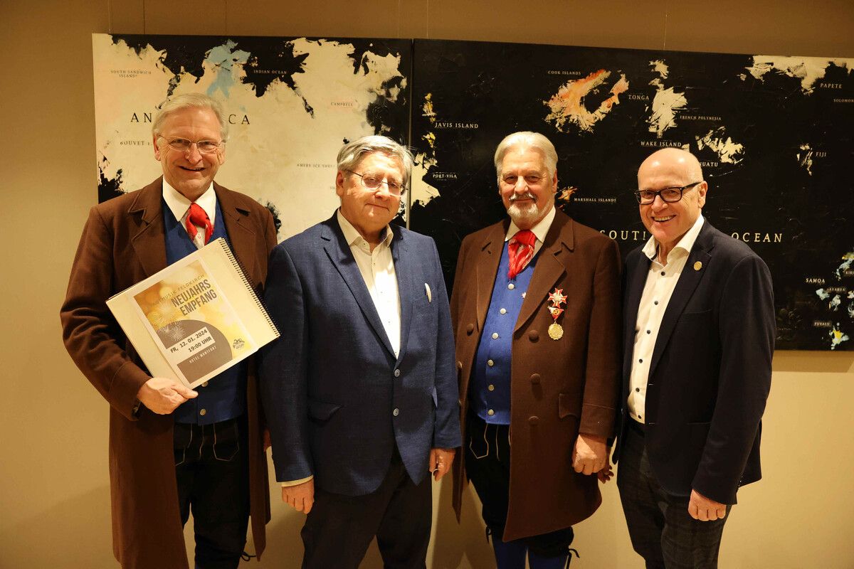 Vorstand Martin Jussel, Referent Christoph Volaucnik, Kapellmeister Guntram Sauerwein und Gastgeber Dieter Oberhöller. AME (3)