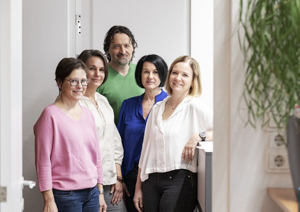 „Wir führen Gespräche auf Augenhöhe“, sagt Personalleiter Gerhard Fitz – im Bild mit seinem Team. Lukas Hämmerle